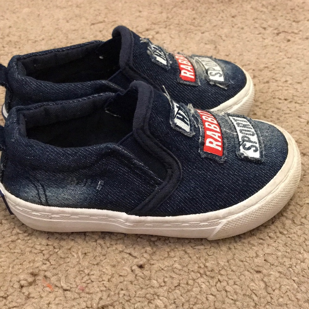 Shose - Picture 2 of 4